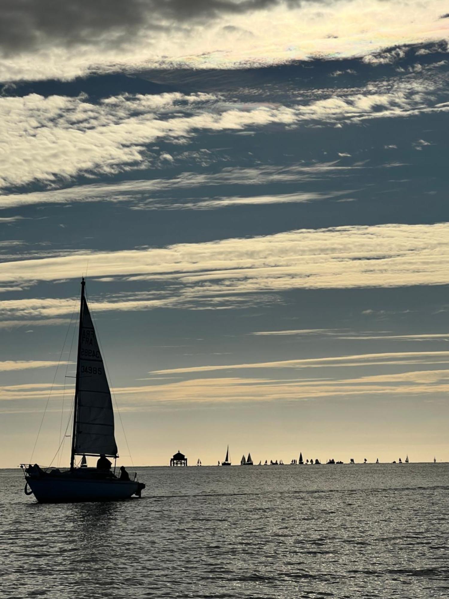 Les Trois Iles O.re.a. * Aytre